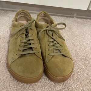 Birkenstock Bend Low Suede Women’s Olive Green Sneakers
